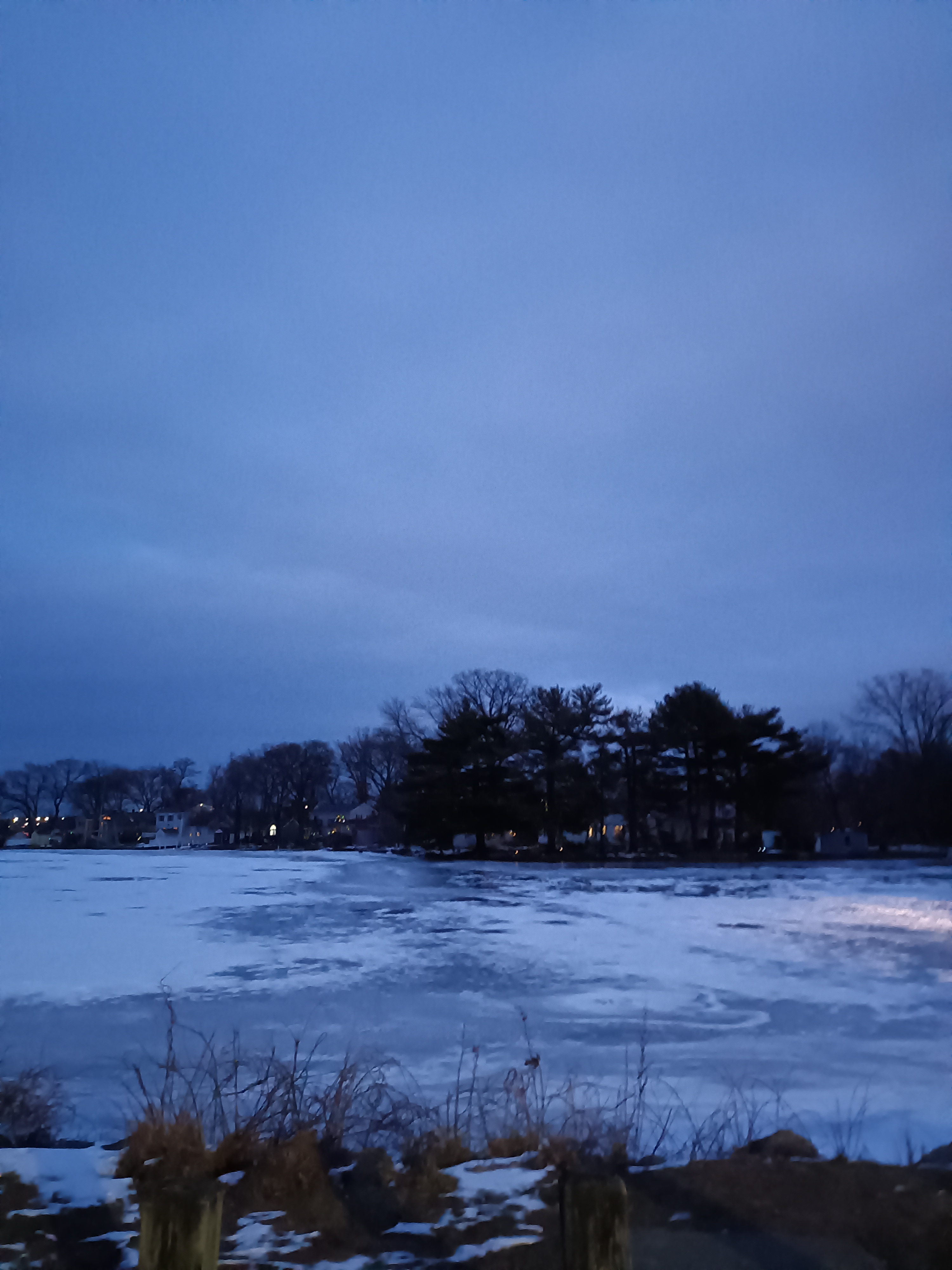 This is the lake frozen