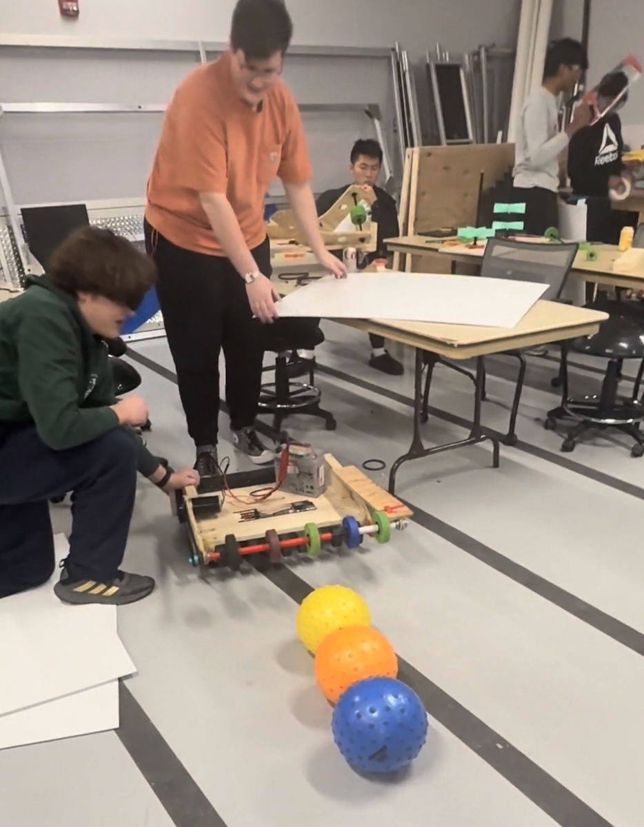 Video where I am testing my intake mechanism to see if balls are being funnelled properly.